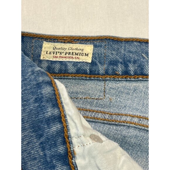 Levis Premium Wedgie Straight Jeans Womens 29 Light Wash Button Fly - Picture 5 of 11